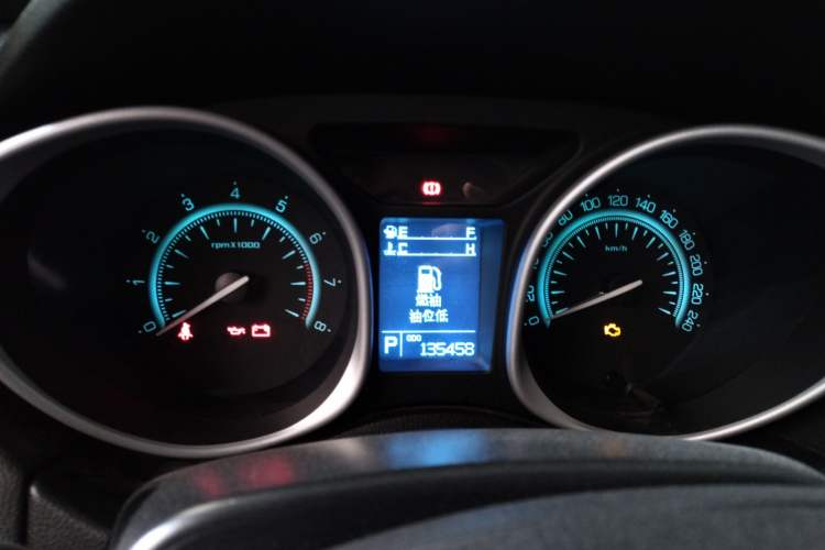 Used GAC Trumpchi GS5 2013 1.8T Automatic Two-Wheel Drive Luxury Edition