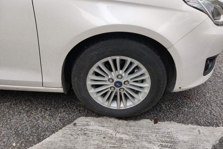 Used Ford Escort 2015 1.5L Automatic Comfort Edition