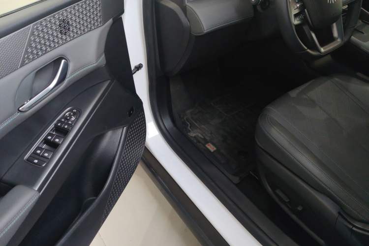 Used BYD Qin PLUS 2025 DM-i Smart Drive 120KM Superior Model