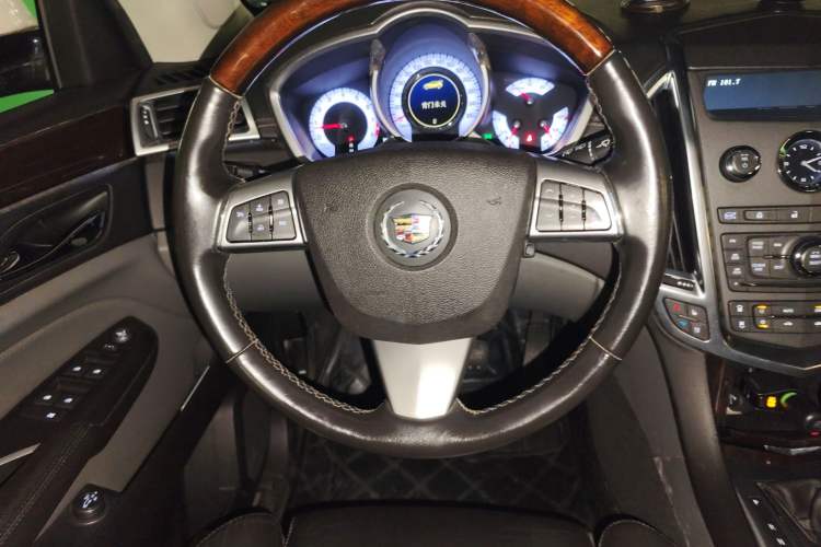 Used Cadillac SRX 2011 3.0L Flagship Edition Steering Wheel