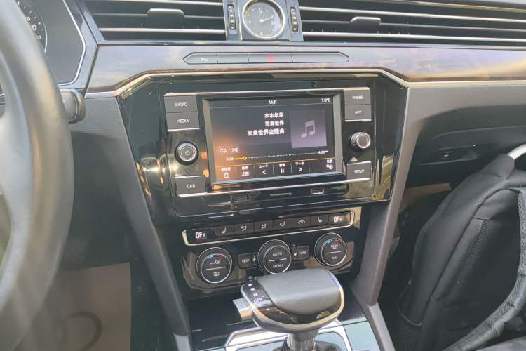 Used Volkswagen Magotan 2018 330TSI DSG Luxury Model