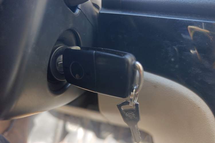 Used Volkswagen Lavida 2013 Classic 1.6L Manual Fashion Edition
