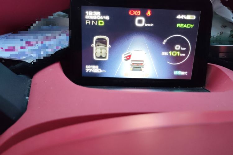 Used Baojun E200 2018 Smart Enjoy Edition Odometer Close Up