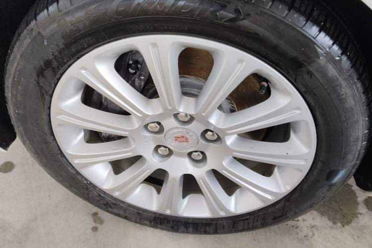 Used Cadillac XTS 2014 28T Comfort Version
