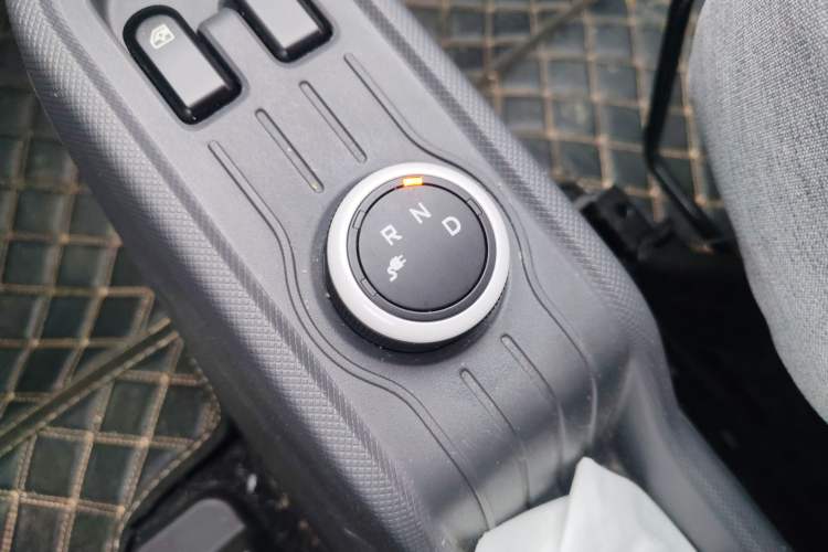 Used Wuling Hongguang MINIEV 2022 Macaron Fashion Model Lithium Iron Phosphate
