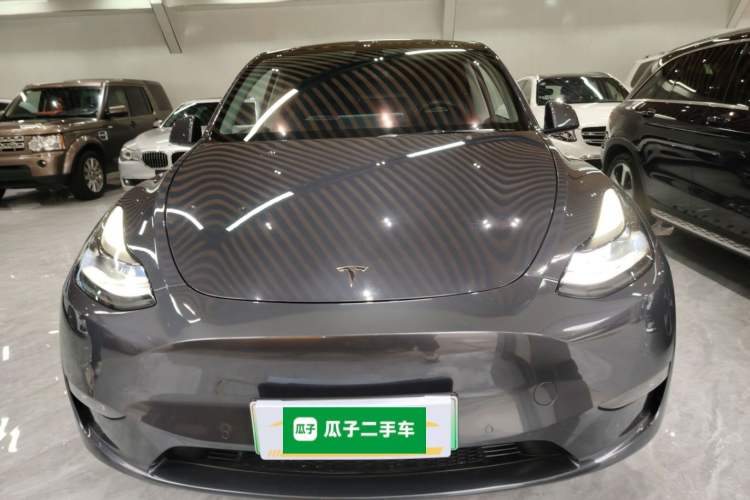 Used Tesla Model Y 2022 Long-Range All-Wheel-Drive Version