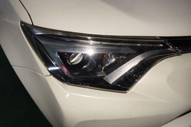 Used Toyota RAV4 2018 2.5L Automatic 4x4 Elite i Edition
