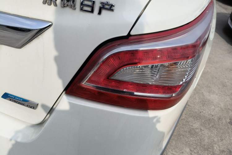 Used Nissan Teana 2013 2.0L XL Comfort Edition Right Rear Taillight