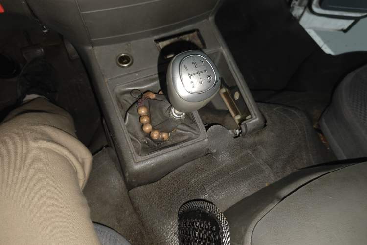 Used Jinbei Hiace 2011 2.0L 5th Generation Kuaiyunwang Comfort Type K 4G19