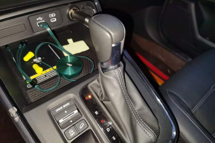 Used Honda CR-V 2023 240TURBO Two-Wheel Drive FENGSHANG Edition 5 Seats Gear Lever