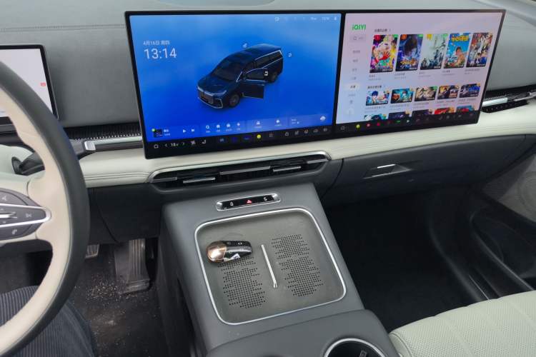 Used VOYAH Dream 2025 PHEV Four-Wheel-Drive Flagship Kunpeng Edition