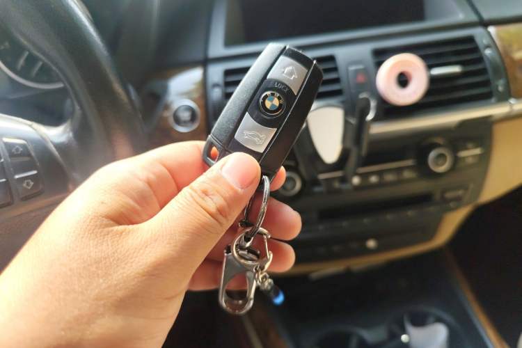 Used BMW X5 2013 xDrive35i Luxury Model
