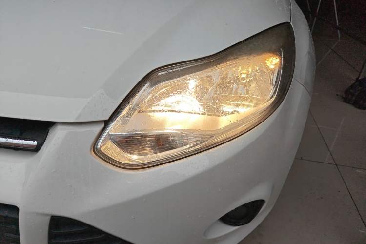 Used Ford Focus 2012 Hatchback 1.6L Automatic Comfort Model Left Front Headlight