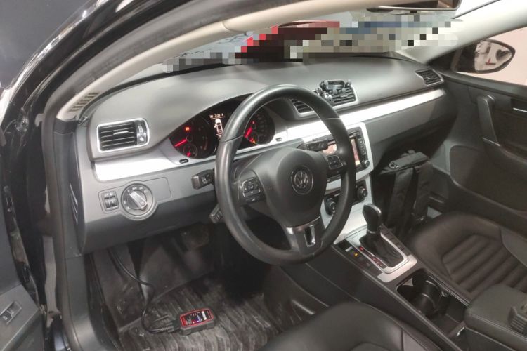 Used Volkswagen Magotan 2016 1.8TSI Smart Comfort Model Center Console