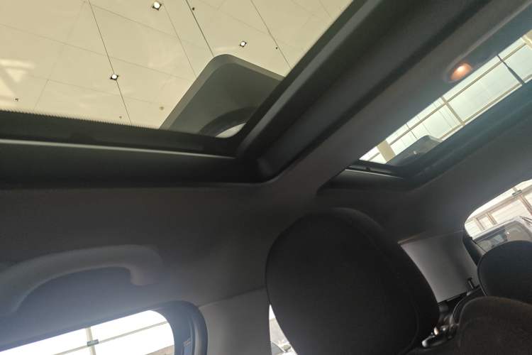 Used MINI MINI 2016 1.5T COOPER Five-Door Edition