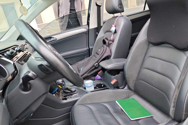 Used Volkswagen Tiguan L 2019 330TSI Automatic Two-Wheel Drive Smart Luxury Version China VI Standard Left Front Seat