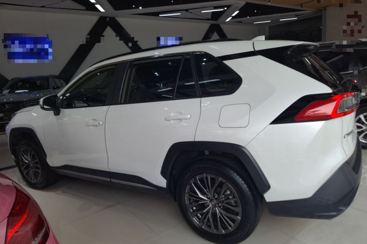 Used Toyota Wildlander 2023 2.0L CVT Four-Wheel Drive Luxury PLUS Edition
