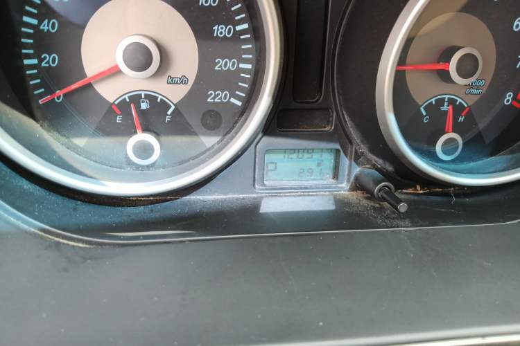 Used Buick Excelle 2013 1.5L Automatic Classic Model
