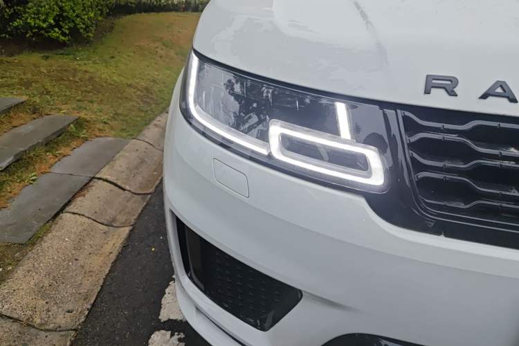 Used Land Rover Range Rover Sport 2021 3.0 L6 YAO Black Edition