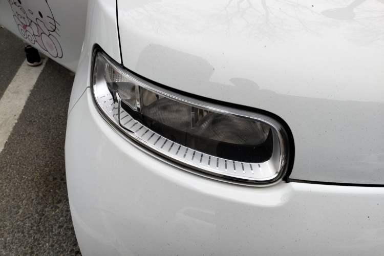 Used ORA White Cat 2020 305 km Luxury Version Right Front Headlight