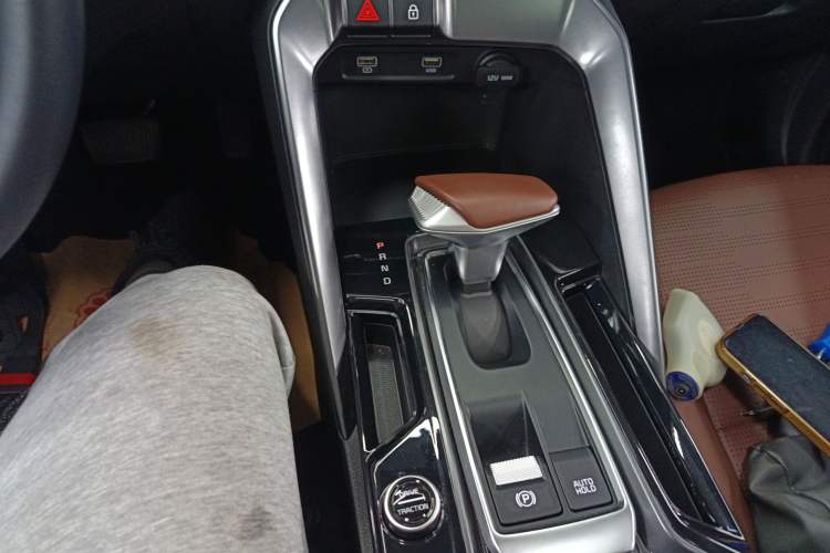 Used Kia Sportage R 2021 Ace 2.0L Splendid Edition Gear Lever