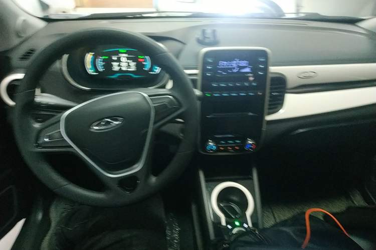 Used Chery New Energy Little Ant 2021 200 000-Yuan Ant Fan Edition Energetic Version NMC Lithium Battery 301 km