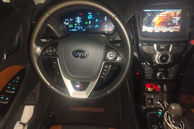 Used BYD Qin New Energy 2015 1.5T Dual-Crown Flagship Plus Edition