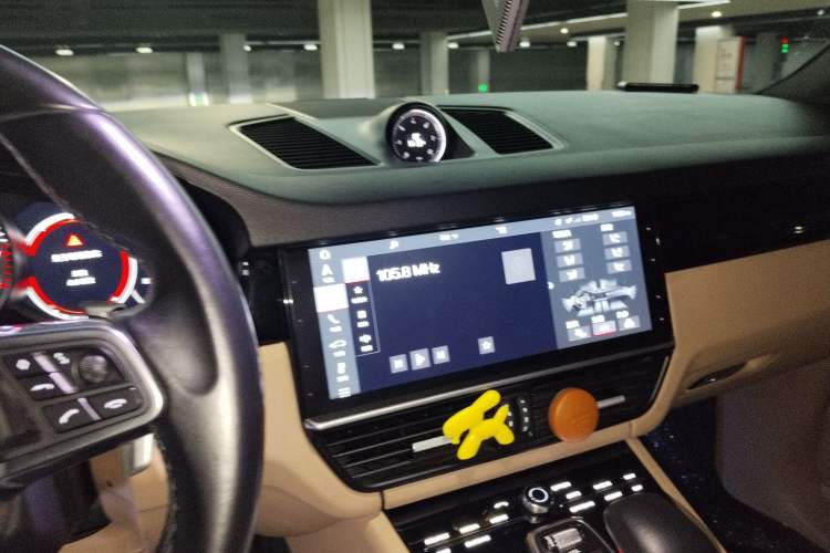 Used Porsche Cayenne 2018 Cayenne 3.0T Audio And AC Panel