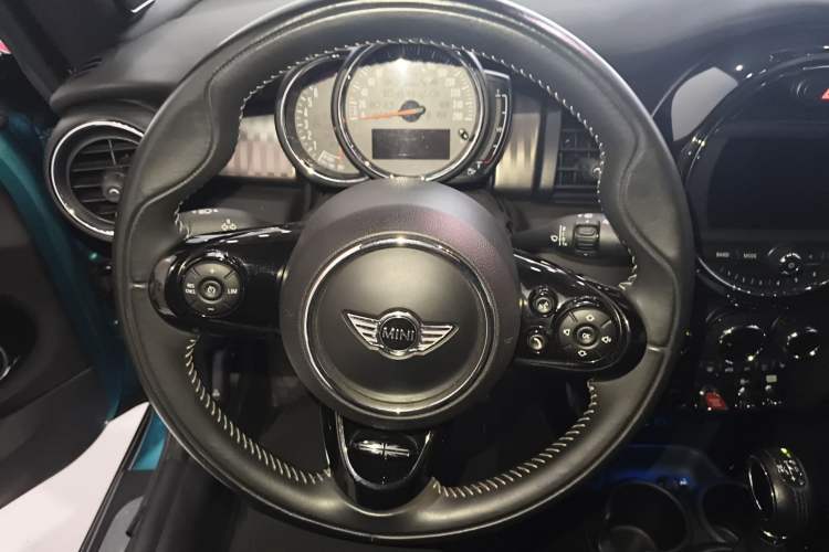 Used MINI MINI 2017 1.5T COOPER CABRIO Freedom Edition
