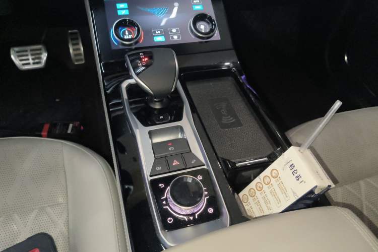 Used JETOUR X70 2023 Zhuge 2.0T DCT Kongming 5-Seater