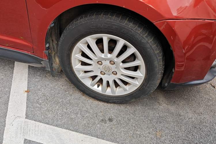 Used Suzuki Swift 2011 1.5L Automatic Sport Edition Right Front Wheel Hub