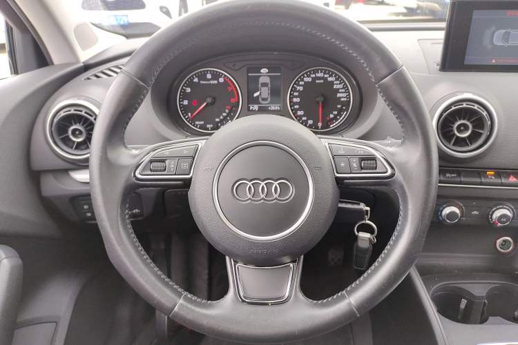 Used Audi A3 2015 Limousine 35 TFSI Millionth Anniversary Intelligent Leading Model