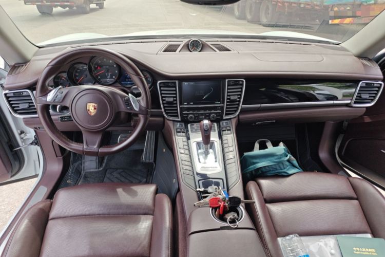Used Porsche Panamera 2016 Panamera Edition 3.0T Center Console