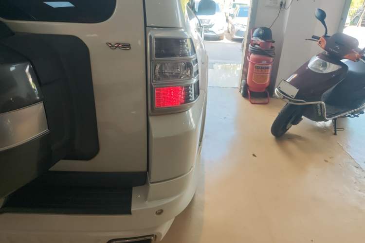 Used Mitsubishi Pajero 2019 3.0L Automatic Standard Edition

