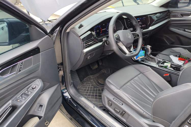 Used Volkswagen Passat 2024 380TSI Luxury Edition
