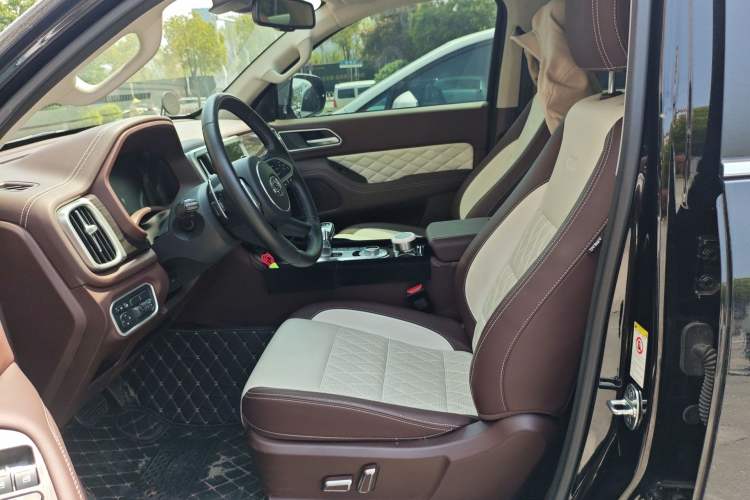 Used Great Wall Poer 2021 2.0T Global Version Automatic Gasoline 4x4 Prestige Standard Box with Trailer Capability GW4C20B