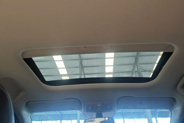 Used Geely Auto Vision X3 2020 1.5L CVT Luxury Model Headliner