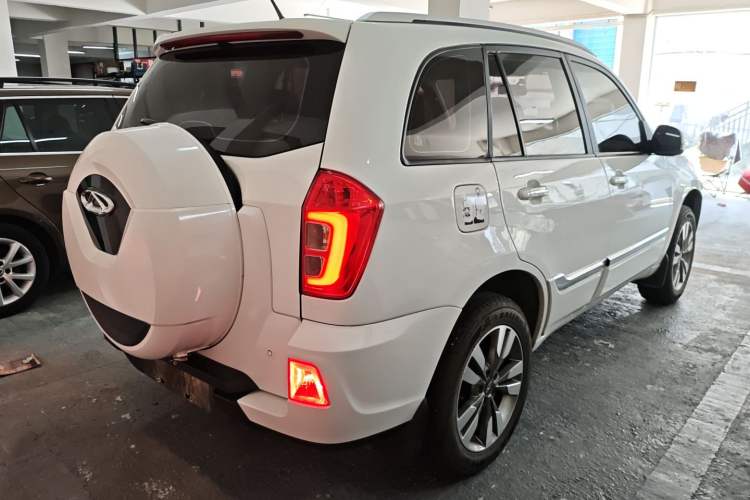 Used Chery Tiggo 3 2016 1.6L CVT ZhiShang Edition Rear Right 45 Deg