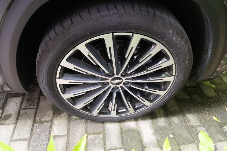 Used Geely Auto Monjaro L 2025 Dongfang Yao 2.0TD Automatic Lanxing Edition
