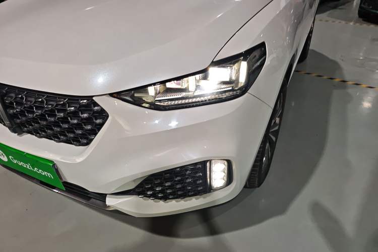 Used Wey VV6 2020 2.0T Two-Wheel Drive Smart Enjoyment+