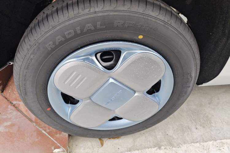 Used Geely Galaxy Panda 2024 Panda Mini 200km Endurance Bear
