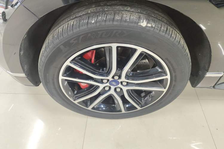 Used Ford Edge 2020 EcoBoost 245 Two-Wheel Drive Titanium 7-Seater