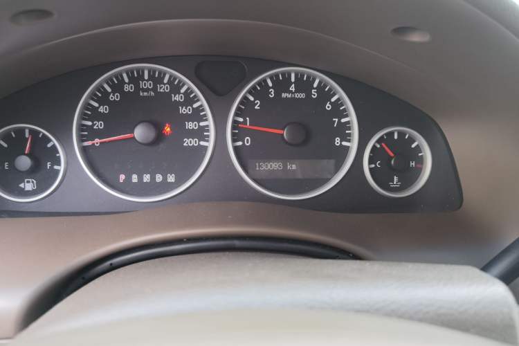 Used Buick GL8 2013 2.4L Comfort Edition Odometer Close Up