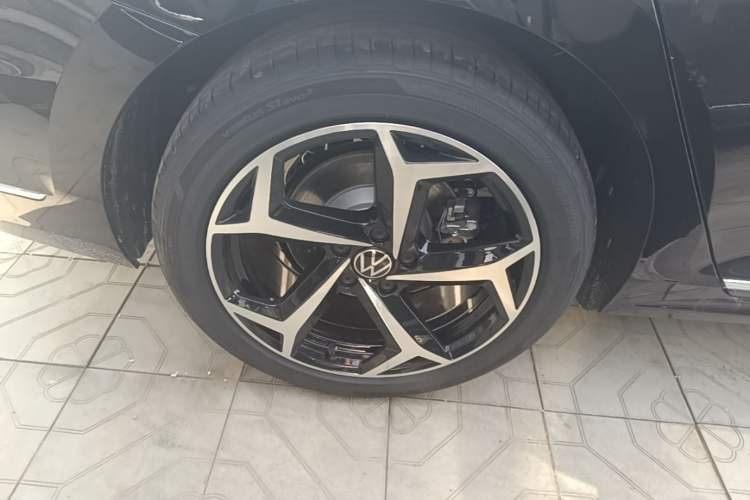 Used Volkswagen Passat 2026 Model, Outstanding 380TSI Xingkong Longteng Edition Exterior 5