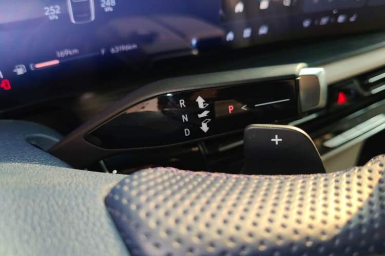 Used Buick Century 2023 2.0T Six-Seater Yinshi Edition