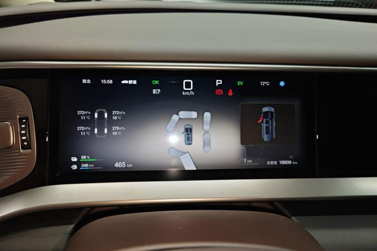 Used Denza D9 2025 DM-i Intelligent Drive 1020 Four-Wheel Drive Flagship Model