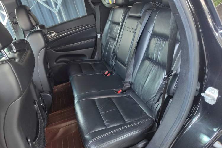 Used Jeep Grand Cherokee 2014 3.0L Comfort Navigation Edition