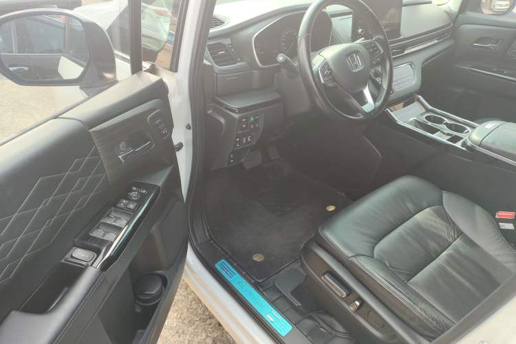 Used Honda Elysion 2022 2.0L eHEV Prestige Edition
