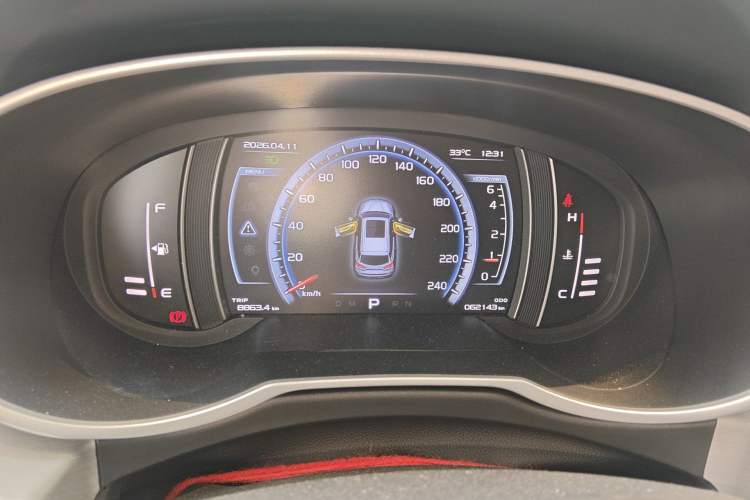 Used Geely Auto Emgrand X7 Sport 2016 1.8TD Automatic Smart Connectivity Version Odometer Close Up