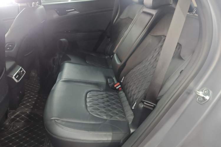 Used Kia Sportage (Chinese Domestic Model) 2023 2.0T Two-Wheel Drive Flagship Edition